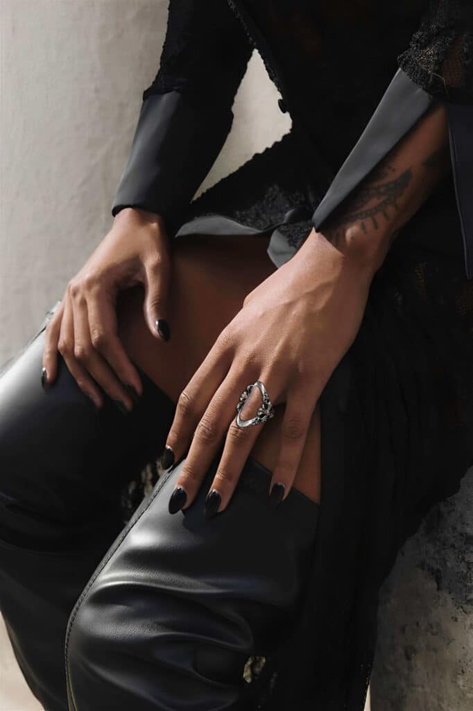 CH PLUS EXPOSED RING 2