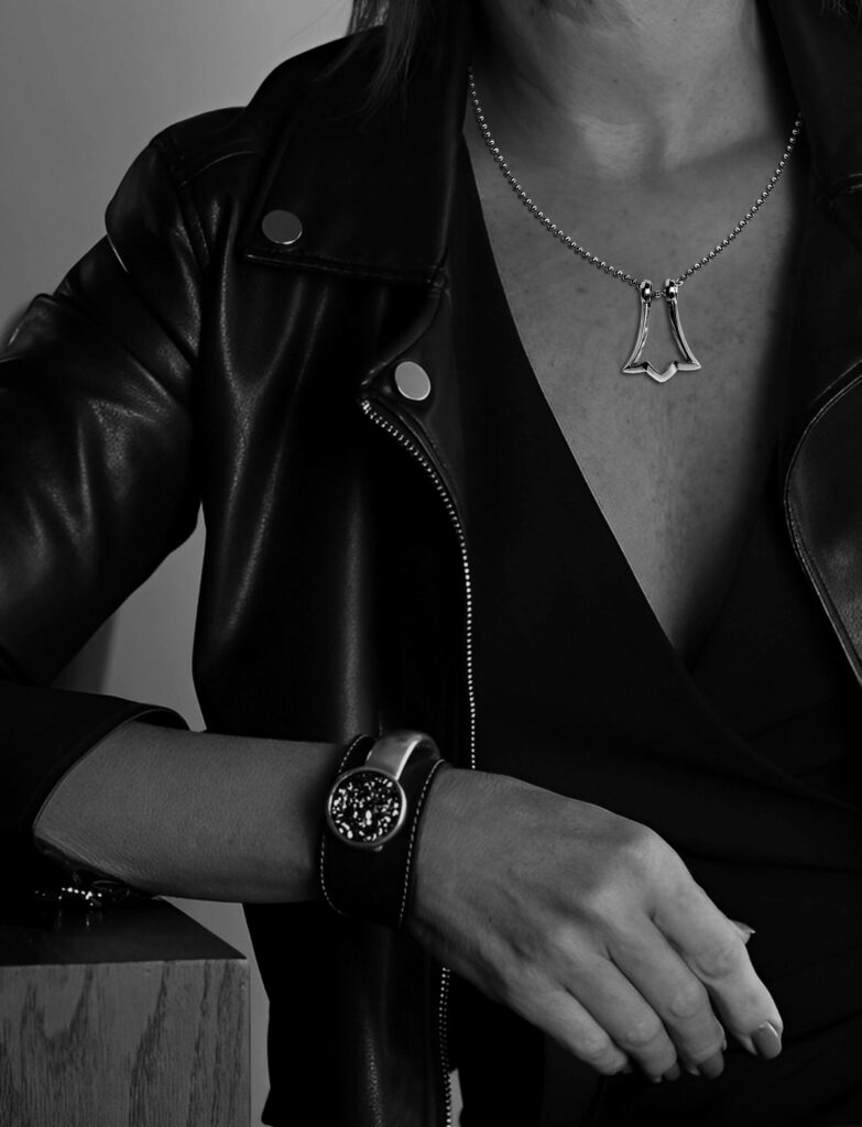 RING CATCH PENDANT 2